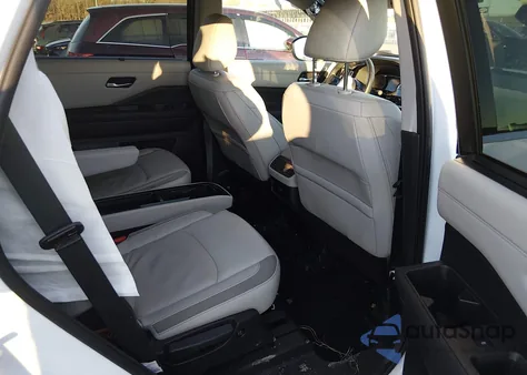 2025 Nissan Pathfinder Sl 4Wd z USA, uszkodzony, nr VIN 5N1DR3CD4SC247347